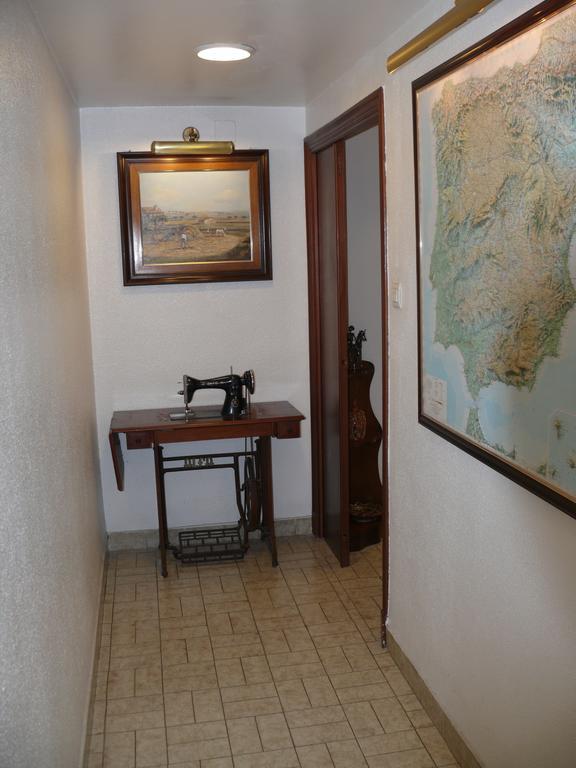 Hostal Navasfrias Salamanca Bagian luar foto